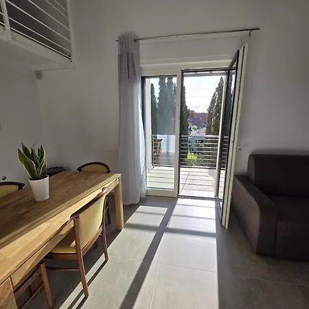 Santa Chiara * Σαν Τζιοβάνι Ροτόντο