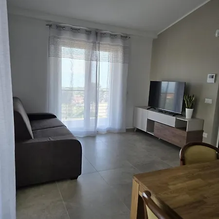 Santa Chiara Σαν Τζιοβάνι Ροτόντο